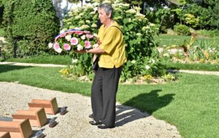 MP127-Journée nat de la Résistance, dépôt de gerbe par Martine Trémège, présidente de l’UDCVR